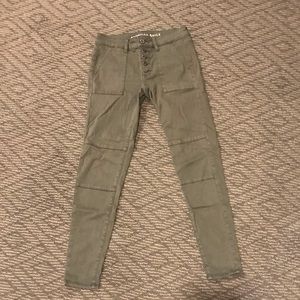 Army green jegging stretch pants